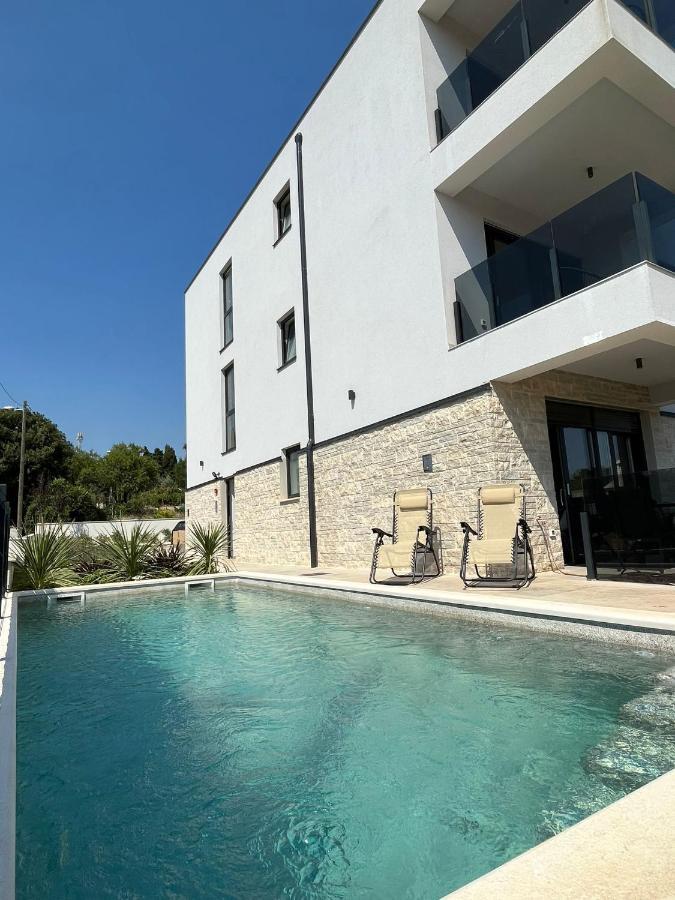 J&N Hill'S Residence With Swimming Pool Medulin Ngoại thất bức ảnh